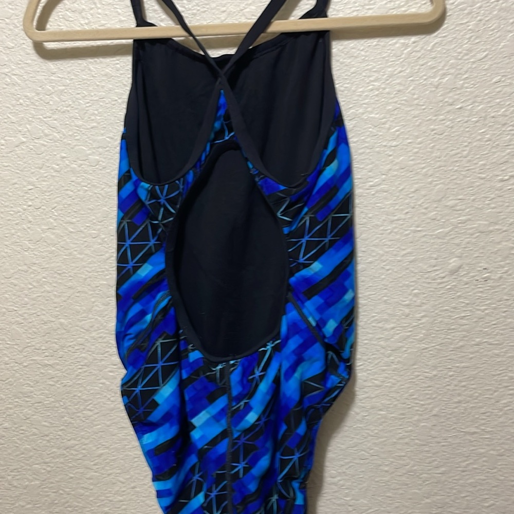 TYR Women's Black And Blue One Piece Swimsuit. Good Condition. Size 36. - Picture 9 of 11